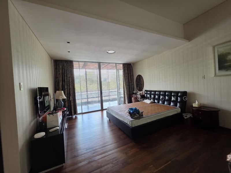 Caldecott Hill Estate, Olive Road, 6 Bedrooms, 11,000 sqft, Good Class Bungalow For Rent, by Christine Chong, 500107940 - Bedroom - PropertyGuru.com.sg