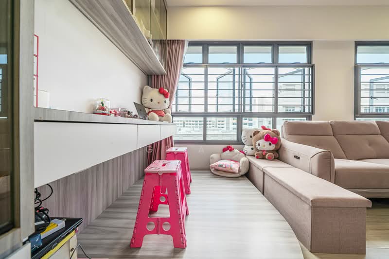 618B Tampines Street 61, 618B Tampines Street 61, 3 Bedrooms, 1,216 sqft, HDB Flat For Sale, by Angela Lee, 500107941 - Living Room - PropertyGuru.com.sg