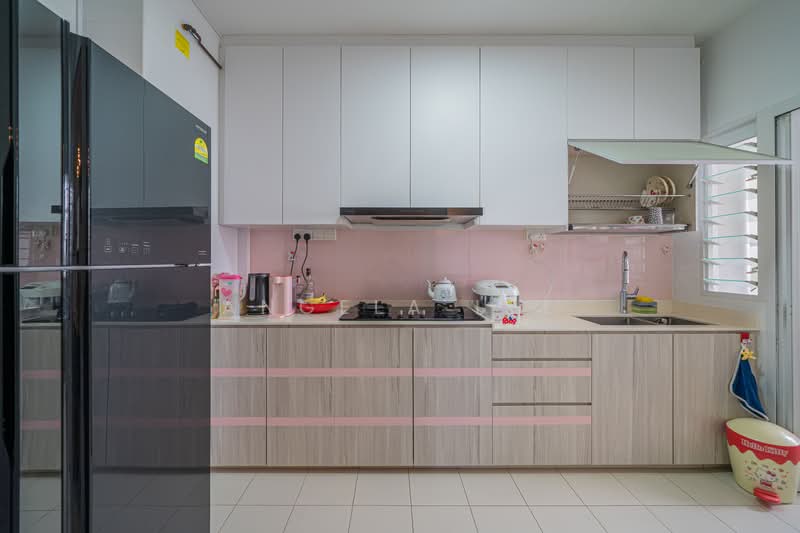 618B Tampines Street 61, 618B Tampines Street 61, 3 Bedrooms, 1,216 sqft, HDB Flat For Sale, by Angela Lee, 500107941 - Kitchen - PropertyGuru.com.sg