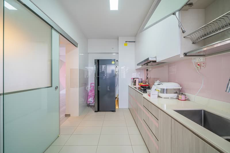 618B Tampines Street 61, 618B Tampines Street 61, 3 Bedrooms, 1,216 sqft, HDB Flat For Sale, by Angela Lee, 500107941 - Kitchen - PropertyGuru.com.sg