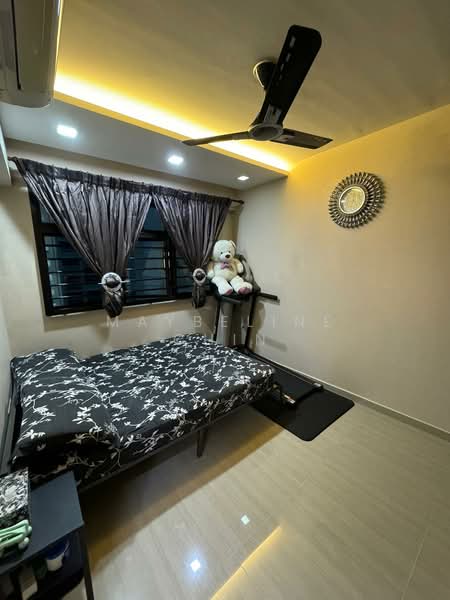 932A Hougang Avenue 9, 932A Hougang Avenue 9, 3 Bedrooms, 990 sqft, HDB Flat For Sale, by Maybeline Chin, 500107942 - Bedroom - PropertyGuru.com.sg