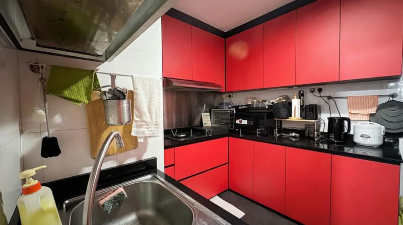 105 Simei Street 1, 105 Simei Street 1, 4 Bedrooms, 1,572 sqft, HDB Flat For Sale, by Marvin Lee, 500107947 - Kitchen - PropertyGuru.com.sg