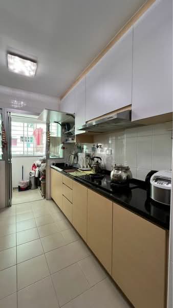 488C Choa Chu Kang Avenue 5, 488C Choa Chu Kang Avenue 5, 3 Bedrooms, 1,001 sqft, HDB Flat For Sale, by John Lee, 500107958 - Kitchen - PropertyGuru.com.sg