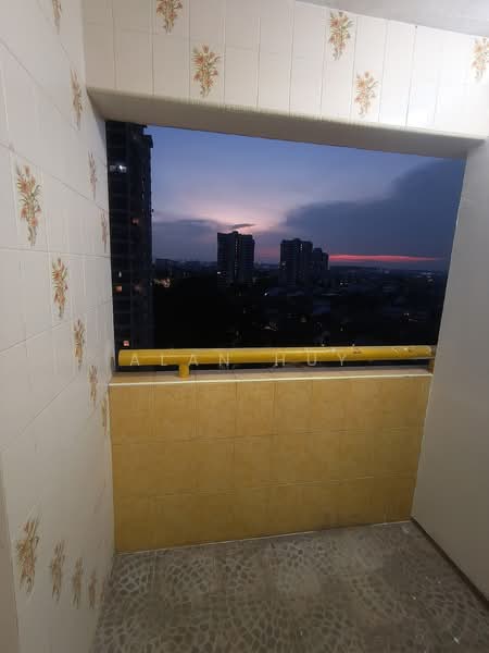 Neptune Court, 1 Marine Vista, Room Rental, 200 sqft, Apartment For Rent, by Alan Huy, 500107968 - Balcony - PropertyGuru.com.sg