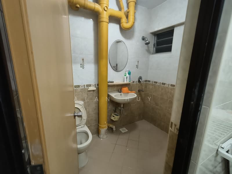 Neptune Court, 1 Marine Vista, Room Rental, 200 sqft, Apartment For Rent, by Alan Huy, 500107968 - Bathroom - PropertyGuru.com.sg