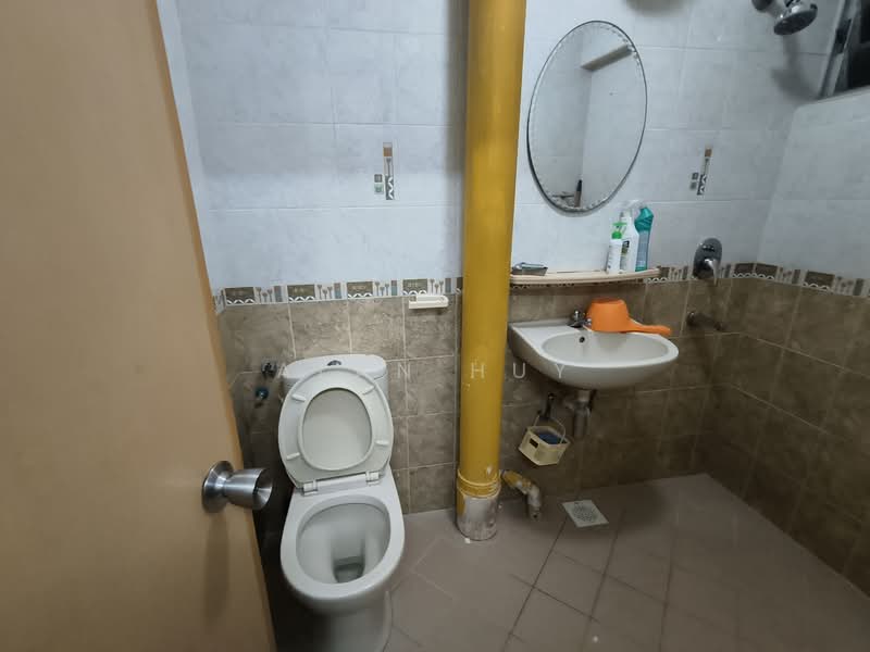 Neptune Court, 1 Marine Vista, Room Rental, 200 sqft, Apartment For Rent, by Alan Huy, 500107968 - Bathroom - PropertyGuru.com.sg