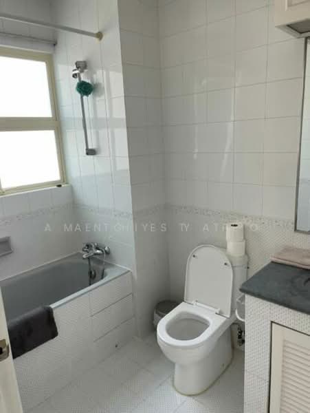 Ville Royale, 310 River Valley Road, 3 Bedrooms, 1,309 sqft, Apartment For Rent, by Angie Yap, 500107969 - Bathroom - PropertyGuru.com.sg