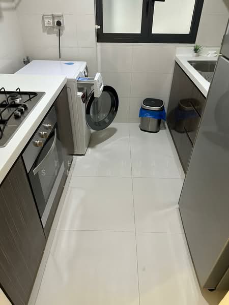 Twin Waterfalls, 108 Punggol Walk, 3 Bedrooms, 915 sqft, Executive Condominium For Rent, by Teck Huat Sim (Remus), 500107971 - Kitchen - PropertyGuru.com.sg