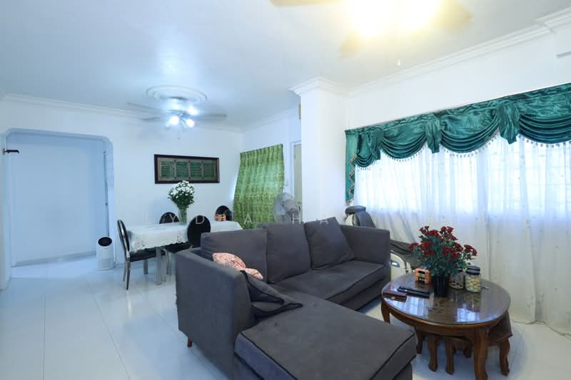 601 Woodlands Drive 42, 601 Woodlands Drive 42, 3 Bedrooms, 1,001 sqft, HDB Flat For Sale, by Lydia Hanim, 500107976 - Living Room - PropertyGuru.com.sg