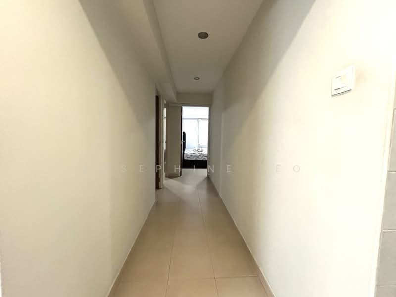 299A Compassvale Street, 299A Compassvale Street, 3 Bedrooms, 1,012 sqft, HDB Flat For Sale, by Josephine Teo, 500107988 - Corridor - PropertyGuru.com.sg