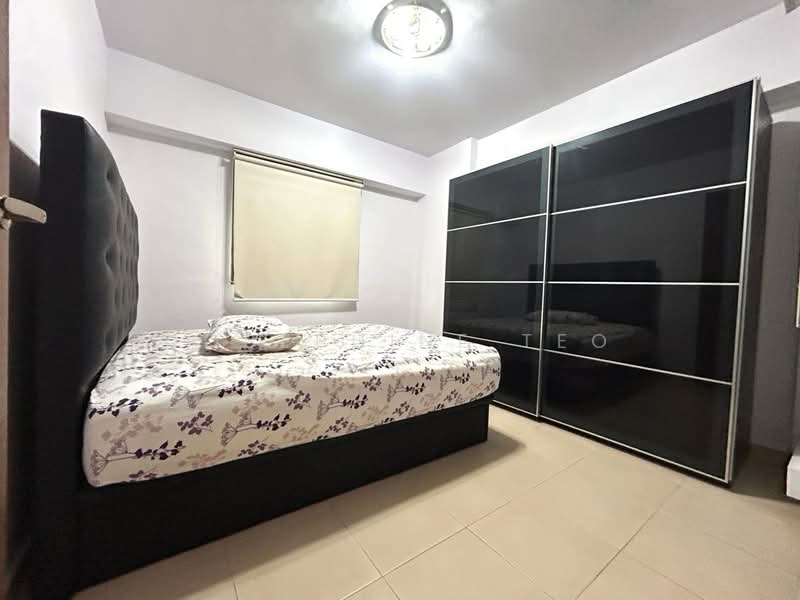 299A Compassvale Street, 299A Compassvale Street, 3 Bedrooms, 1,012 sqft, HDB Flat For Sale, by Josephine Teo, 500107988 - Bedroom - PropertyGuru.com.sg