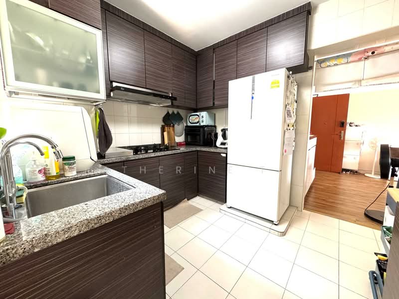 2C Sri Geylang Serai, 2C Geylang Serai, 3 Bedrooms, 1,001 sqft, HDB Flat For Sale, by Katherine Tay, 500108007 - Functional Kitchen - PropertyGuru.com.sg