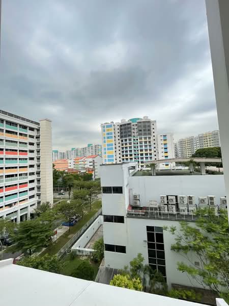 293 Choa Chu Kang Avenue 3, 293 Choa Chu Kang Avenue 3, 3 Bedrooms, 1,119 sqft, HDB Flat For Sale, by Elena Pang, 500108013 - Exterior - PropertyGuru.com.sg