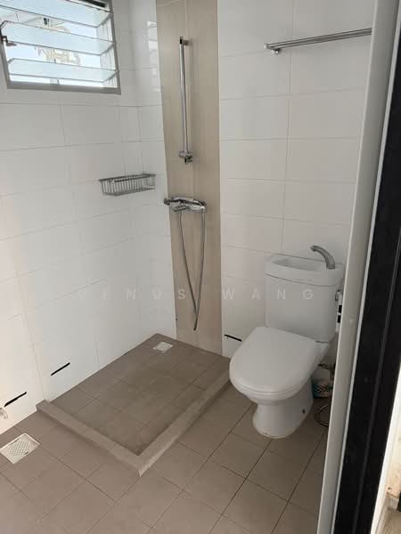 115C Canberra Walk, 115C Canberra Walk, 3 Bedrooms, 990 sqft, HDB Flat For Rent, by Venus Wang, 500108032 - Bathroom - PropertyGuru.com.sg