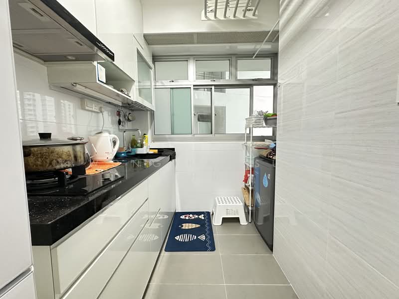 421B Northshore Drive, 421B Northshore Drive, 1 Bedroom, 409 sqft, HDB Flat For Rent, by Wong Kai Sun  黄开山, 500108035 - Kitchen - PropertyGuru.com.sg