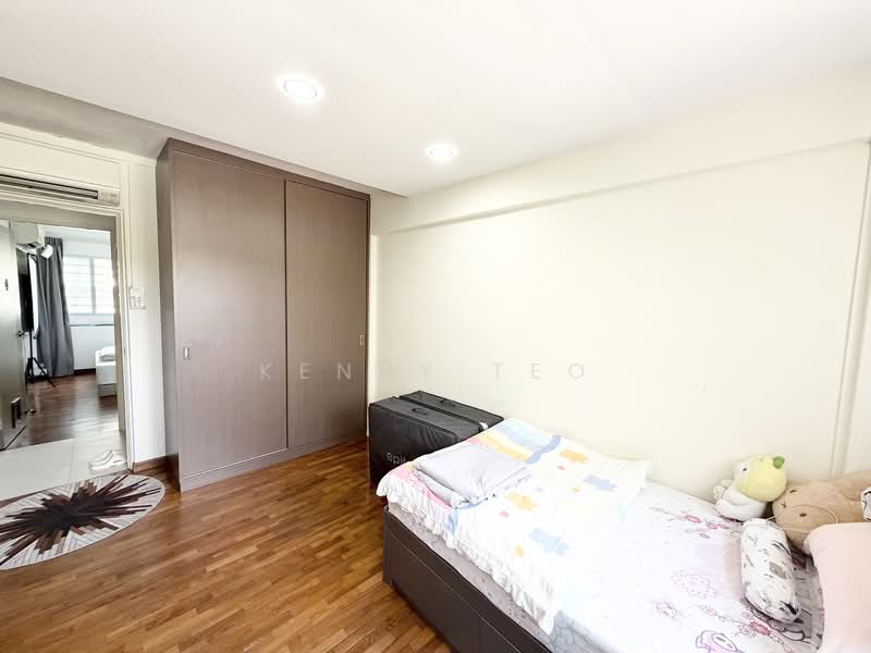 642 Ang Mo Kio Avenue 5, 642 Ang Mo Kio Avenue 5, 3 Bedrooms, 1,302 sqft, HDB Flat For Sale, by Kenny Teo, 500108037 - Bedroom - PropertyGuru.com.sg