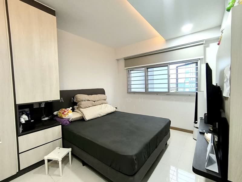 422B Northshore Drive, 422B Northshore Drive, 3 Bedrooms, 1,001 sqft, HDB Flat For Sale, by Danny Goh Tok Juai, 500108041 - Bedroom - PropertyGuru.com.sg