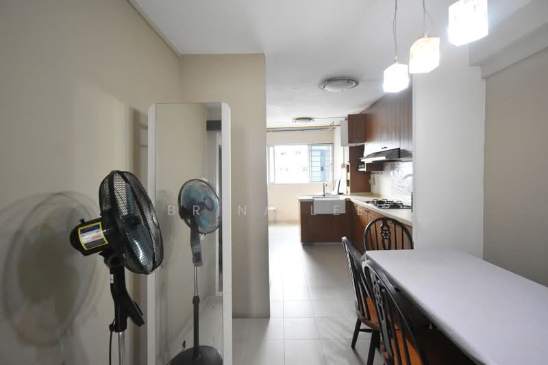 327 Clementi Avenue 5, 327 Clementi Avenue 5, 3 Bedrooms, 92 sqft, HDB Flat For Rent, by Brina Lee, 500108069 - Kitchen - PropertyGuru.com.sg