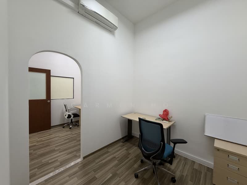 Midview City, 18 Sin Ming Lane, 676 sqft, Light Industrial (B1) For Rent, by Carmen Ho, 500108088 - Interior - CommercialGuru.com.sg