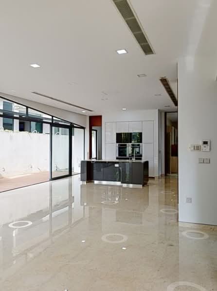 Modern 3 Storey Detached with Lift, walk to Sixth Ave MRT!, , 5 Bedrooms, 6,000 sqft, Detached House For Rent, by Lindy Lee, 500108089 - Dining Area - PropertyGuru.com.sg