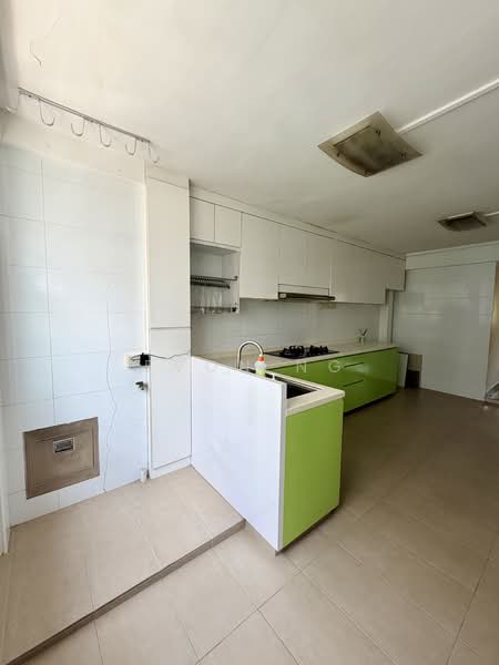 44 Bedok South Road, 44 Bedok South Road, 3 Bedrooms, 904 sqft, HDB Flat For Sale, by Evon Ng, 500108094 - Kitchen - PropertyGuru.com.sg