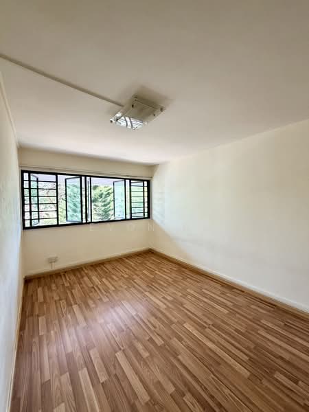 44 Bedok South Road, 44 Bedok South Road, 3 Bedrooms, 904 sqft, HDB Flat For Sale, by Evon Ng, 500108094 - Room 1 - PropertyGuru.com.sg