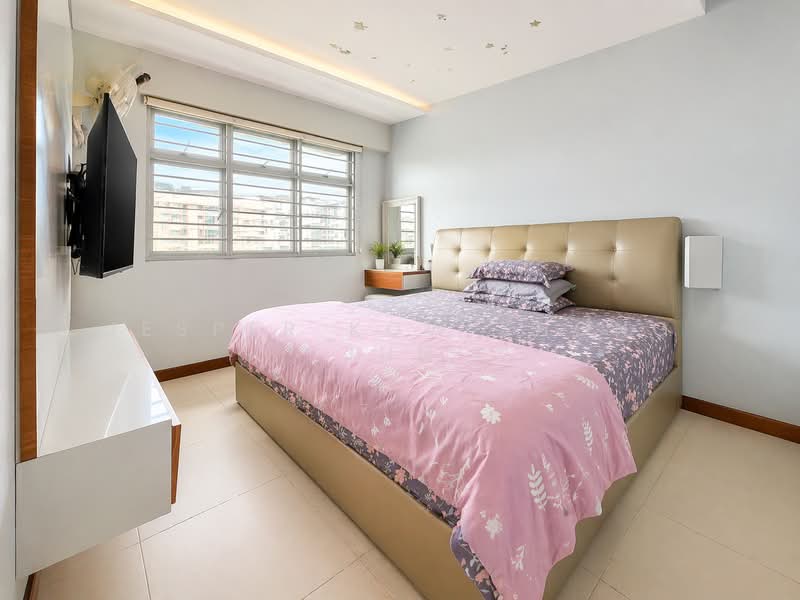 332A Anchorvale Link, 332A Anchorvale Link, 3 Bedrooms, 1,001 sqft, HDB Flat For Sale, by Jesper Kow Zhong Jun, 500108121 - Master Bedroom - PropertyGuru.com.sg