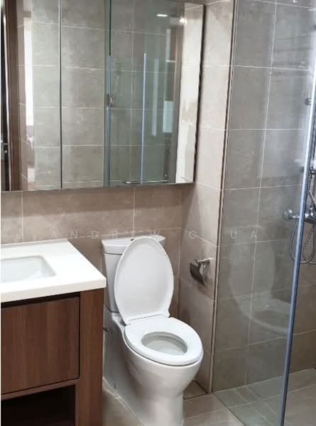 Kingsford Waterbay, 68 Upper Serangoon View, 3 Bedrooms, 883 sqft, Condominium For Rent, by Andrew Chua, 500108129 - Bathroom - PropertyGuru.com.sg