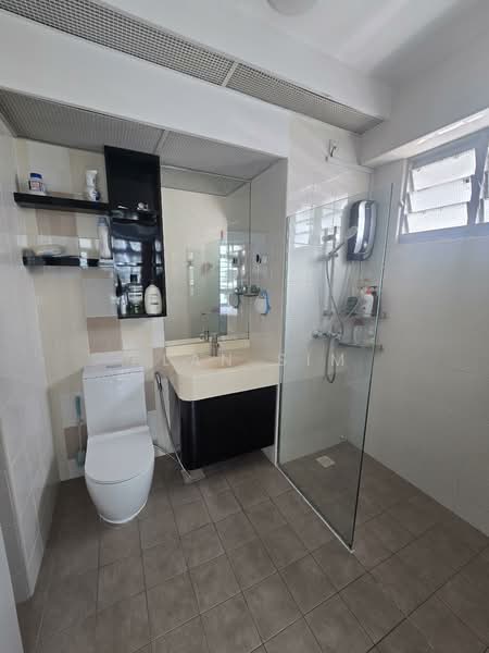 306B Punggol Place, 306B Punggol Place, 3 Bedrooms, 1,022 sqft, HDB Flat For Rent, by Alan Sim, 500108133 - Bathroom - PropertyGuru.com.sg