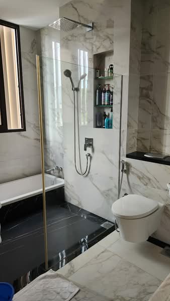 ⭐BRAND NEW but Pre-Loved, yet Better and Nicer✅Fully Equipped FREEHOLD Semi-D Home, Lift & Pool | 6 Rooms ensuite | 4 Cars | Automation, 7 Bedrooms, 5,500 sqft, Semi-Detached House For Sale, by Melvin Ng, 500108138 - Bathroom - PropertyGuru.com.sg