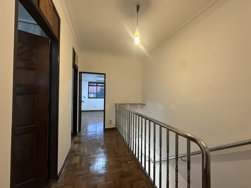 Sennett Estate, Chempaka Avenue, 4 Bedrooms, 1,500 sqft, Terraced House For Rent, by Charlee Ng, 500108142 - Corridor - PropertyGuru.com.sg