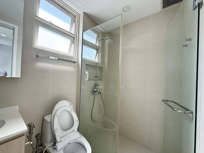 Apleton View, 71 Sinaran Drive, 3 Bedrooms, 1,227 sqft, Apartment For Sale, by Ben Wong, 500108144 - Bathroom - PropertyGuru.com.sg