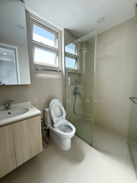 Apleton View, 71 Sinaran Drive, 3 Bedrooms, 1,227 sqft, Apartment For Sale, by Ben Wong, 500108144 - Bathroom - PropertyGuru.com.sg