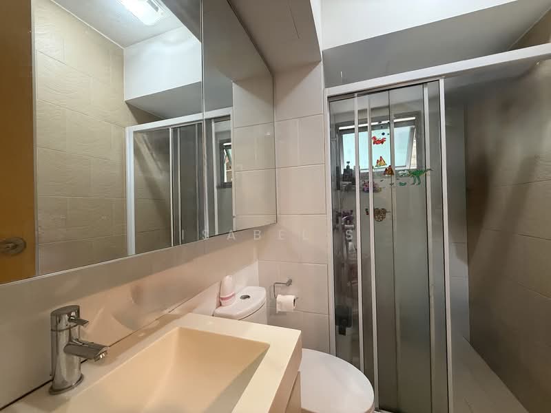 519D Tampines Central 8, 519D Tampines Central 8, 3 Bedrooms, 1,163 sqft, HDB Flat For Sale, by Isabel S, 500108148 - Bathroom - PropertyGuru.com.sg