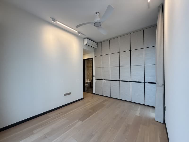 Perfect Ten, 323 Bukit Timah Road, 3 Bedrooms, 1,227 sqft, Condominium For Rent, by LIU Chen Yin, 500108156 - Master Bedroom - PropertyGuru.com.sg