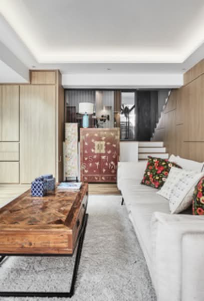 The Inglewood, The Inglewood, 4 Bedrooms, 2,400 sqft, Terraced House For Sale, by Joshua Sim, 500108160 - Living Room - PropertyGuru.com.sg