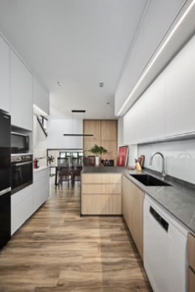 The Inglewood, The Inglewood, 4 Bedrooms, 2,400 sqft, Terraced House For Sale, by Joshua Sim, 500108160 - Kitchen - PropertyGuru.com.sg