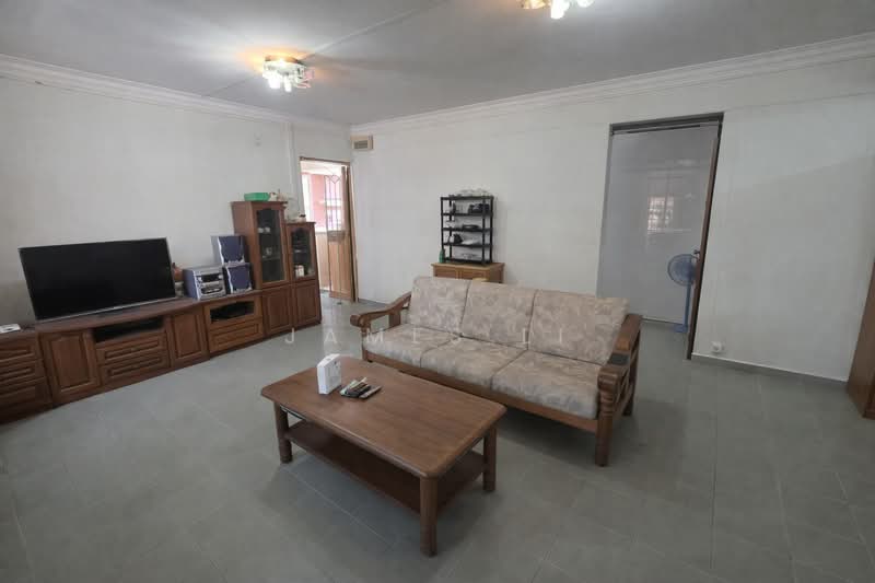 602 Elias Road, 602 Elias Road, 4 Bedrooms, 1,604 sqft, HDB Flat For Sale, by James Li, 500108162 - Living Room - PropertyGuru.com.sg
