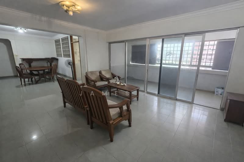602 Elias Road, 602 Elias Road, 4 Bedrooms, 1,604 sqft, HDB Flat For Sale, by James Li, 500108162 - Living Room - PropertyGuru.com.sg