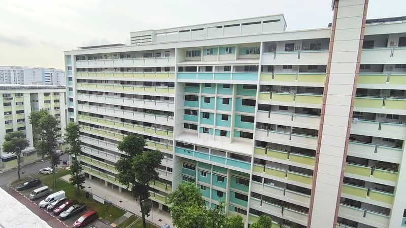 205 Yishun Street 21, 205 Yishun Street 21, 2 Bedrooms, 721 sqft, HDB Flat For Rent, by Siyo Jun Jie Andrew, 500108168 - Exterior - PropertyGuru.com.sg