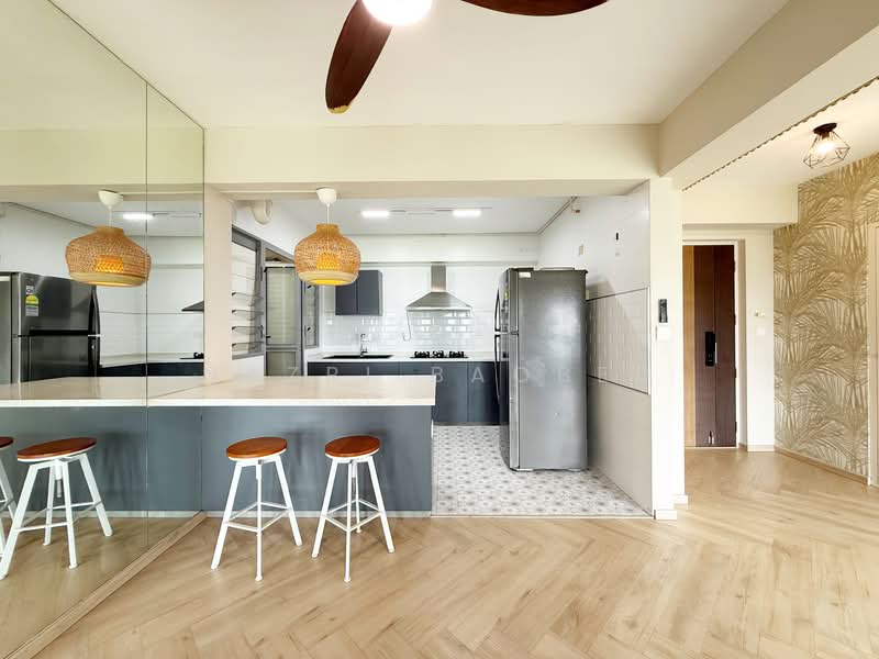 682A Edgedale Plains, 682A Edgedale Plains, 3 Bedrooms, 1,001 sqft, HDB Flat For Sale, by Nazri Baobed, 500108171 - Kitchen - PropertyGuru.com.sg