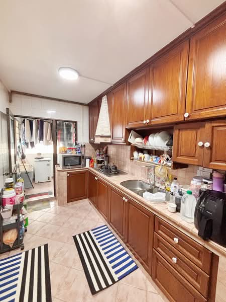 556 Woodlands Drive 53, 556 Woodlands Drive 53, 3 Bedrooms, 1,292 sqft, HDB Flat For Sale, by Alan Ng, 500108181 - Kitchen - PropertyGuru.com.sg