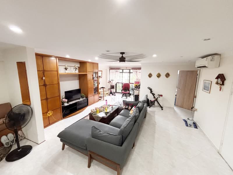 556 Woodlands Drive 53, 556 Woodlands Drive 53, 3 Bedrooms, 1,292 sqft, HDB Flat For Sale, by Alan Ng, 500108181 - Living Room - PropertyGuru.com.sg