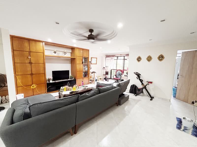 556 Woodlands Drive 53, 556 Woodlands Drive 53, 3 Bedrooms, 1,292 sqft, HDB Flat For Sale, by Alan Ng, 500108181 - Living Room - PropertyGuru.com.sg