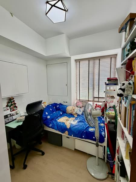 Adria, 12 Derbyshire Road, 2 Bedrooms, 689 sqft, Condominium For Sale, by Donavan Tan, 500108189 - Bedroom - PropertyGuru.com.sg