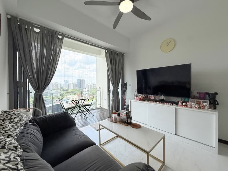 Adria, 12 Derbyshire Road, 2 Bedrooms, 689 sqft, Condominium For Sale, by Donavan Tan, 500108189 - Living Room - PropertyGuru.com.sg
