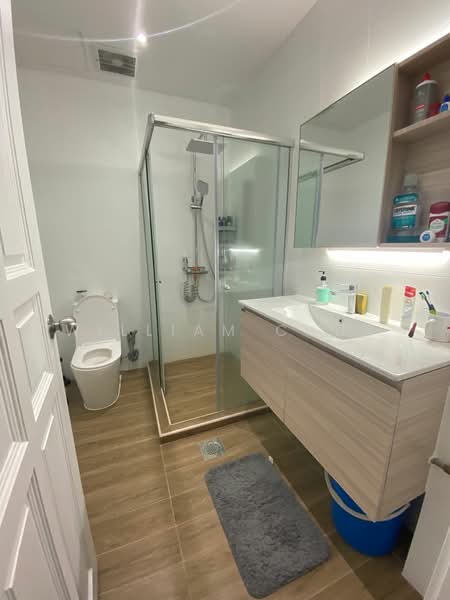 Prome Road, Prome Road, 5 Bedrooms, 2,735 sqft, Terraced House For Sale, by William Chua, 500108200 - Bathroom - PropertyGuru.com.sg