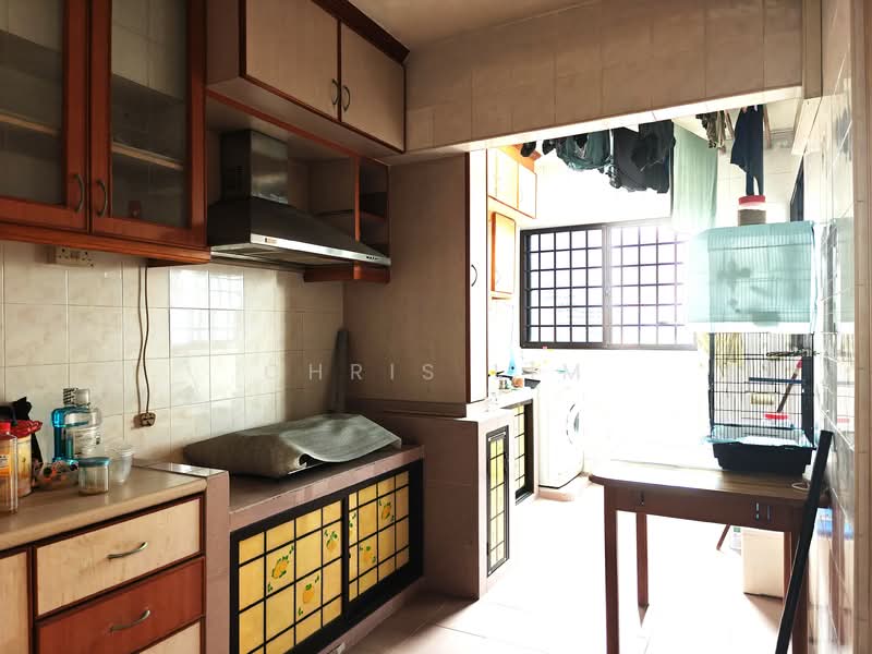 257 Serangoon Central Drive, 257 Serangoon Central Drive, 3 Bedrooms, 1,238 sqft, HDB Flat For Sale, by Chris Lim, 500108208 - Kitchen - PropertyGuru.com.sg