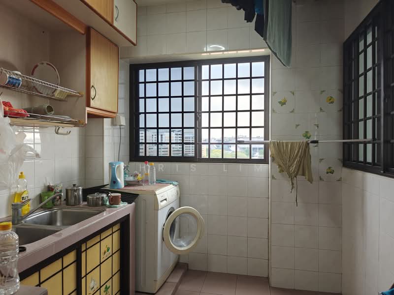 257 Serangoon Central Drive, 257 Serangoon Central Drive, 3 Bedrooms, 1,238 sqft, HDB Flat For Sale, by Chris Lim, 500108208 - Kitchen - PropertyGuru.com.sg