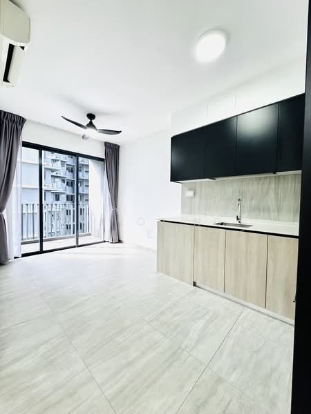 Grandeur Park Residences, 7 Bedok South Avenue 3, 2 Bedrooms, 667 sqft, Condominium For Rent, by Alson Ng Real Estate, 500108210 - Kitchen - PropertyGuru.com.sg
